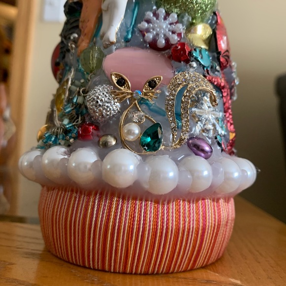 * SOLD!! * MEOWY Christmas Junkdrawer Tree Decoration - Picture 8 of 9